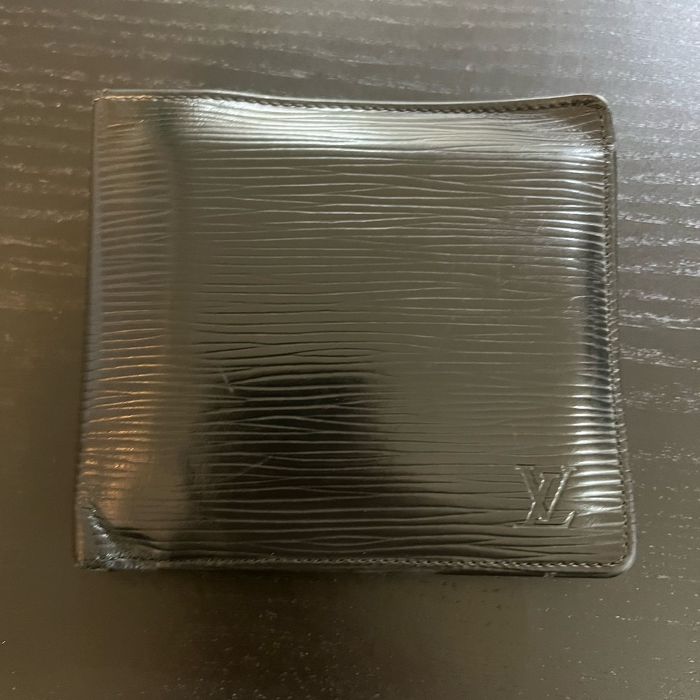 Louis Vuitton Epi Portofeuille Marco bi-fold Wallet